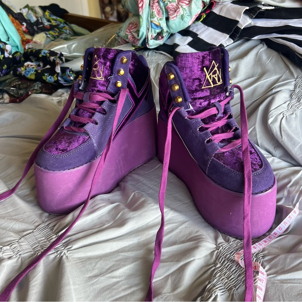 YRU Qozmo Hi 2 Purple Platform Sneaker Size 6/37/23